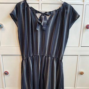Lauren Conrad short sleeved dress